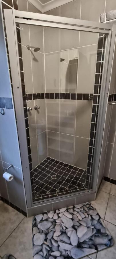 Funky Dot Sleeping Spot Apartment Kempton Park Exterior foto